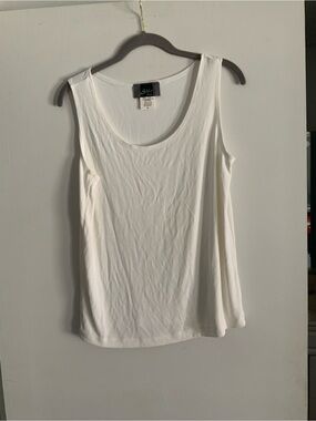 Slinky Brand White Scoop Neck Tank Top